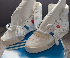 Adidas Trainers (Brand New)