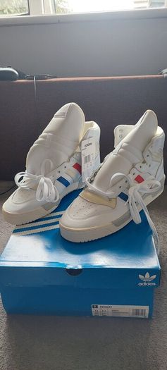 Adidas Trainers (Brand New)