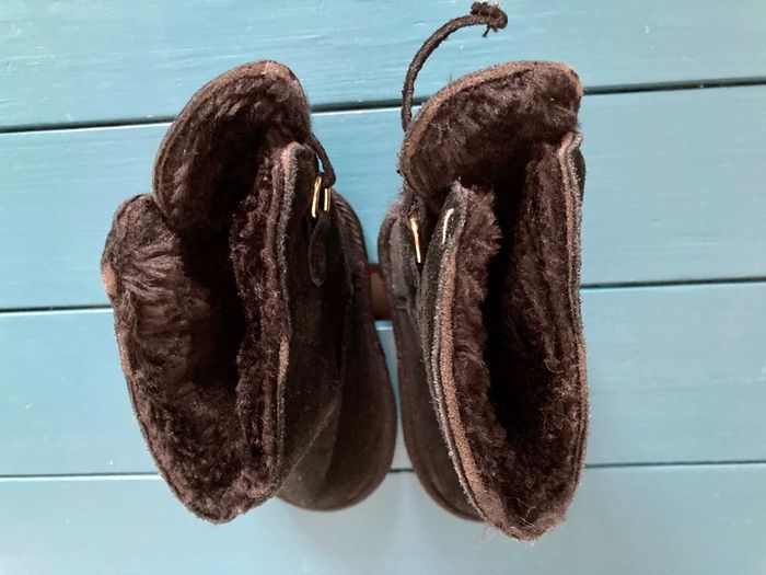 River Island  suede baby boots, uk 3 jnr