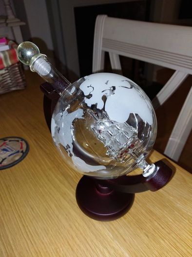 Globe Decanter
