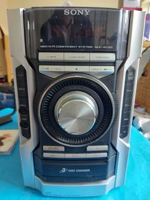 SONY Compact Disc Deck Receiver, 3 CD Changer, Tape Deck, Tuner and MP3, Model No. HCD-EC55, with 2 Amazing Sony Speakers Model No SS-EC55S