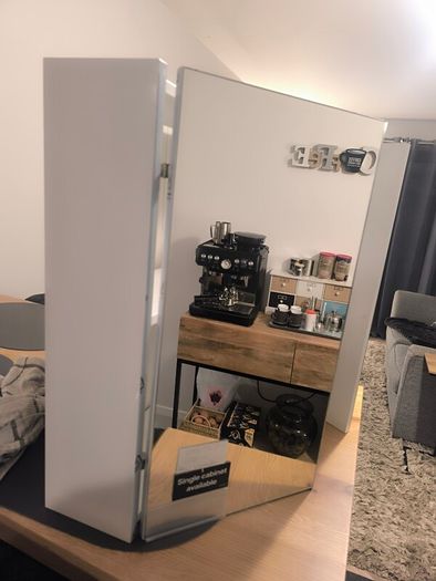 Veleka Gloss White Double Bathroom Cabinet with Mirrored door (H)540mm (W)550mm  B&Q