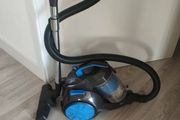 Vacuum cleaner