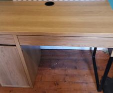 Micke desk