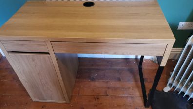 Micke desk