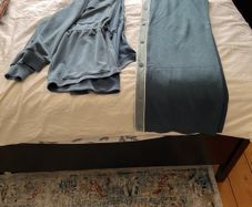 ladies tracksuit - make Oysho - worn once or twice - size M