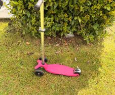 2 Micro Scooters