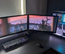Monitors dual and floating stand