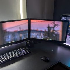 Monitors dual and floating stand