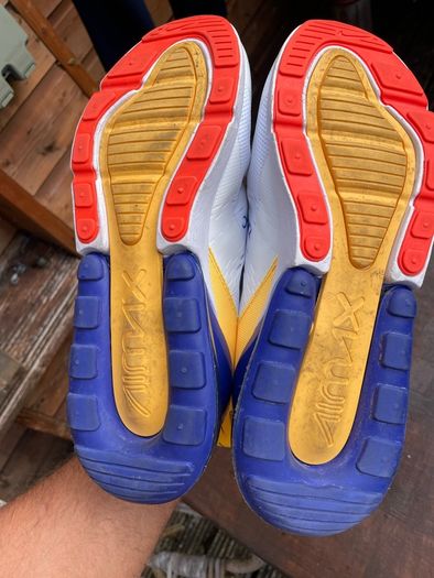 Nike 270 size 9