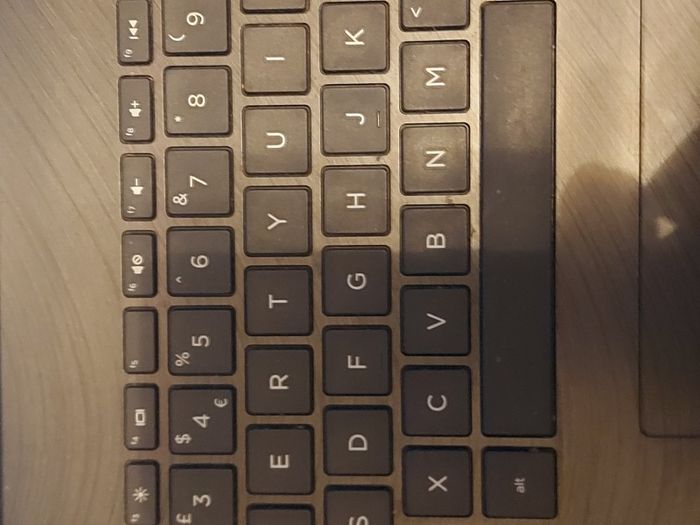 HP 15.6 inch Laptop Model 15-bw066sa, 4GB Ram, 1 Terrabyte HDD, Windows 10 Home, AMD A6-9220 Radeon R4, 5 Compute Cores 2C+3G 2.5GHz