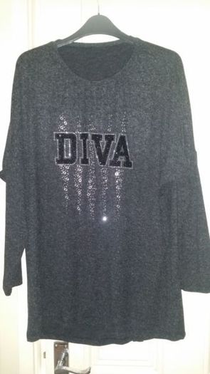 Diva Dark grey /sequin jumper size UK18/20 EU46/48 Postage included