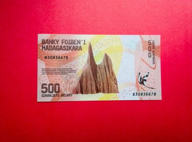 Madagascar.  500   ARIARY  2017   PICK  99 ( Uncirculated )