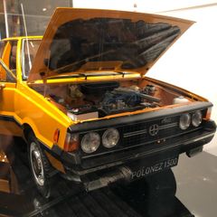 DeAgostini 1:8 / Polonez 1500 / glass case