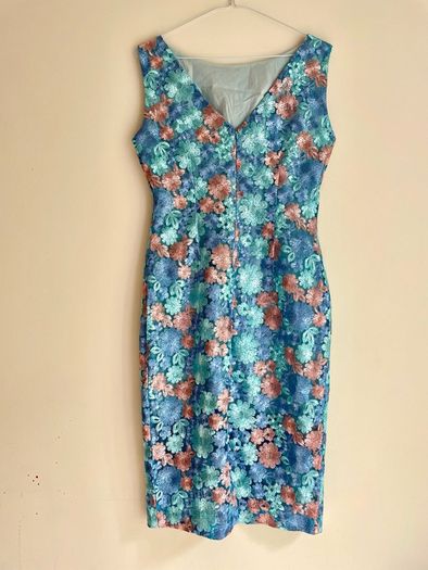 Party dress for weddings, proms, celebrations, holidays, special events.
