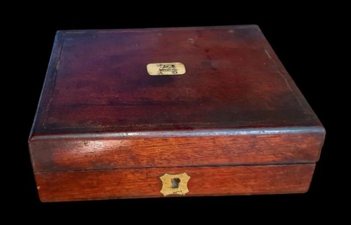 Antique Stately Home Wooden Crested Box