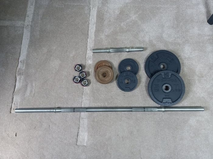 Barbell and weights set
