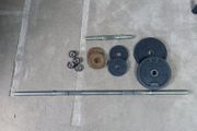 Barbell and weights set
