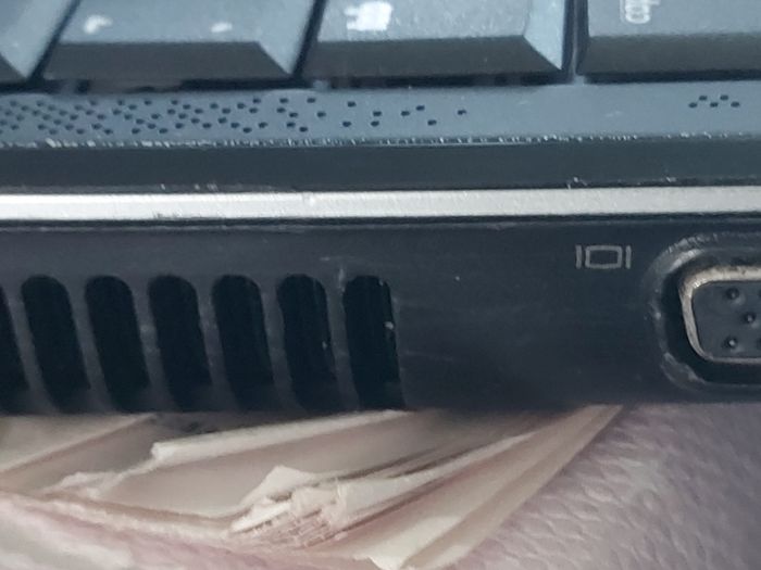 HP G61 15.6 inch Laptop, Model No. G61-110SA, I nte Pentium Dual Core CPU T4300, 2.1GHz, 4GB Ram, 500GB HDD, Windows 7,Explorer,  chrome, Firefox,etc