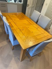 Large Extendable Solid Wood Dining Table & 8 Chairs (Covers Included)