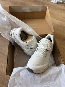 On Cloudvista 2 Waterproof - BRAND NEW - UK 11