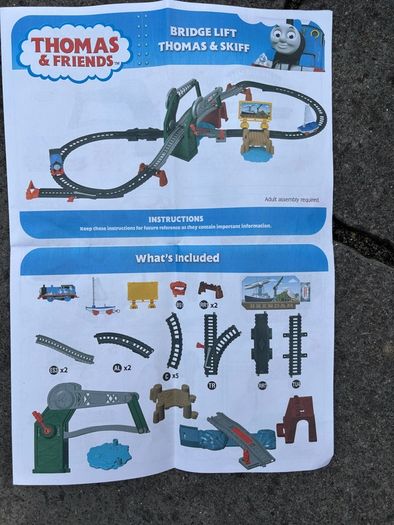 thomas and friends train set.