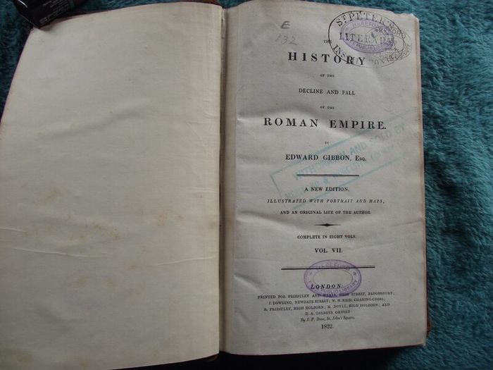 The Decline and Fall of the Roman Empire - Edward Gibbon - Priestley and Weale London - 1822