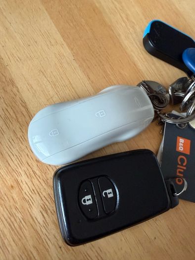 Audi key FSK 868Mhz with PCF7945A Chip Remote Control Key For Audi A4 Q5 A5 A4L S5 8T0959754C/D 8K0959754G 8K0959754D/H