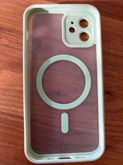 iPhone 12 MagSafe Cover in Green