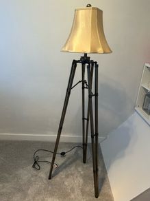 Floor lamp