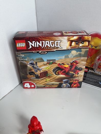 Lego Ninjago Legacy and Dragons Rising Kai minifigures