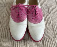 Ladies golf shoes