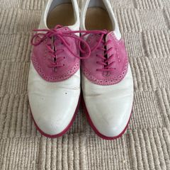Ladies golf shoes