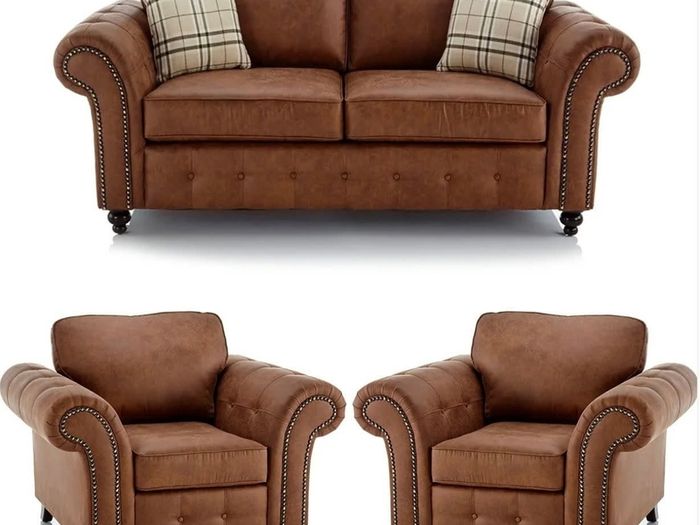 The Oakland Leather Sofa Range