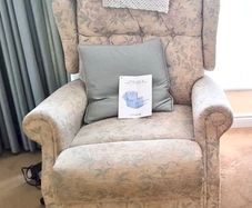 Floral patterned Celebrity brand lift and rise recliner chair