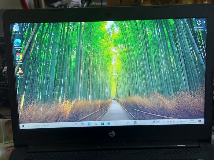 HP Laptop, TPN-Q189, Intel Core i3-6006U CPU, 2.0 GHz, 4GB Ram, 500GB HDD, Windows 10, Microsoft Edge, Chrome and VLC