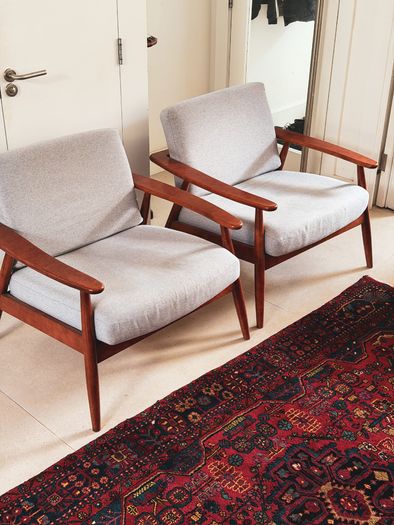 SLF24 Demure 2-seater sofa and armchair