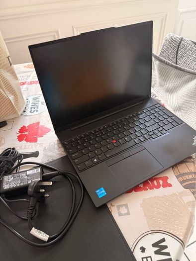 Lenovo ThinkPad E16 Gen 1 Custom