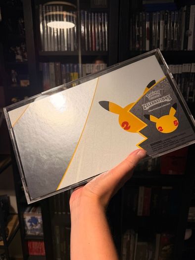 Pokemon 25th anniversary Celebrations Ultra Premium collection box