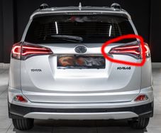 Toyota Rav4 2016 - 2018 Original INNER RIGHT Tail / Rear LED light