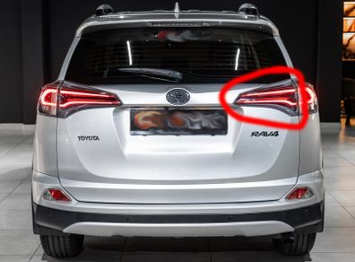 Toyota Rav4 2016 - 2018 Original INNER RIGHT Tail / Rear LED light
