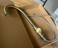 Gold kitchen sink tap