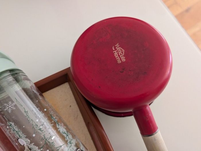 Various kitchen Bits - Bottles, Tray & Pot