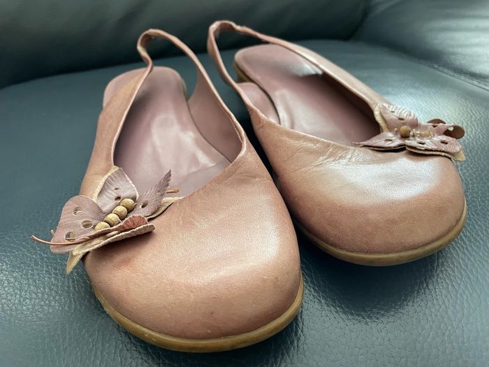womens sandals flats covered toe genuine leather size UK 5