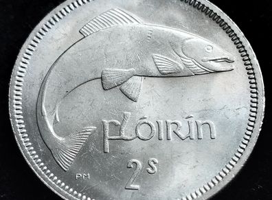 Ireland - 1966 - Florin - Salmon - KM.15a - High Grade - [2703]