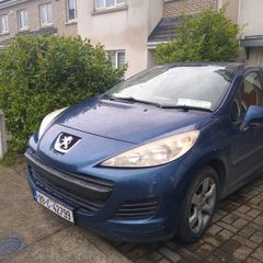 Peugeot 207 from 2009. Just serviced but needs new clutch