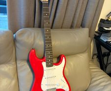 Squire Stratocaster 2020 for beginners