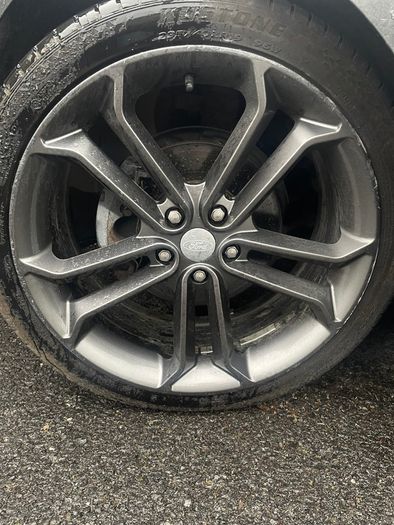 4 x 19 Inch Alloy Wheels