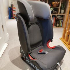 Britax romer car seat (Advansafix IV M)