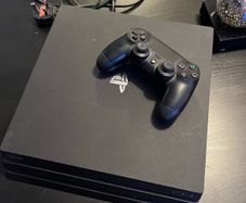 Playstation 4 Pro 1TB Black